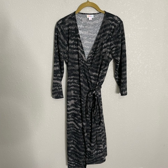 Lularoe V Neck True Wrap Dress V Neck Small - Picture 3 of 6